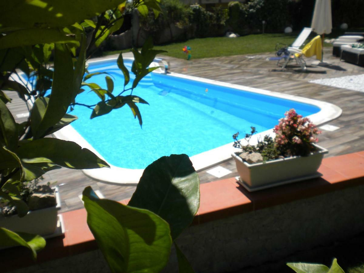 Domusangeladue Holiday home