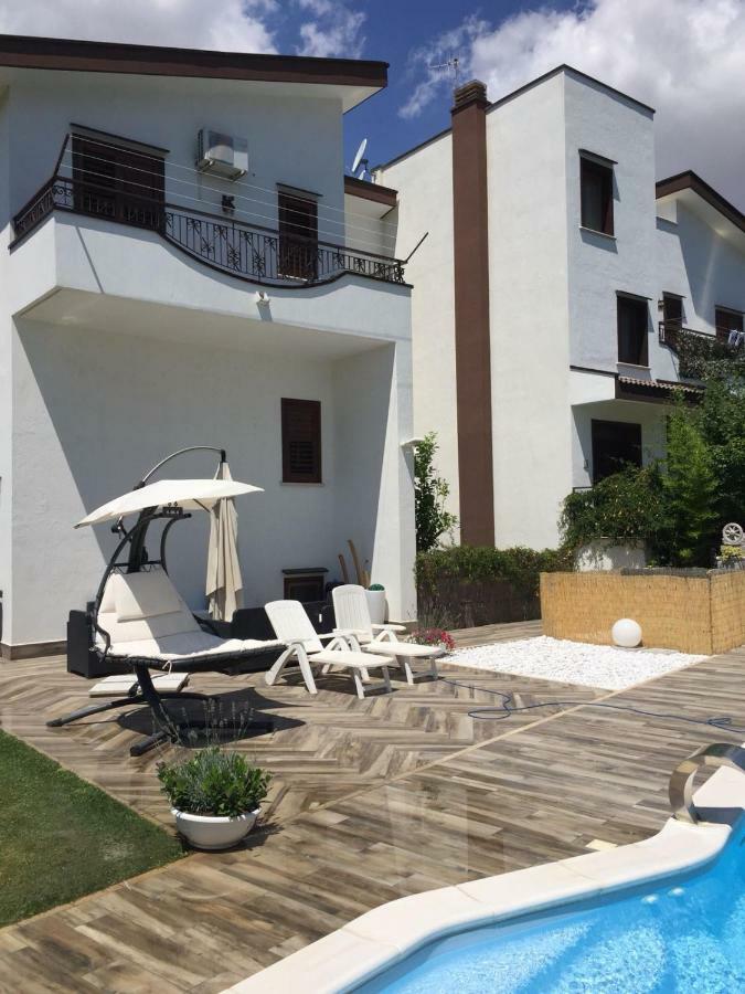 Holiday home Domusangeladue *